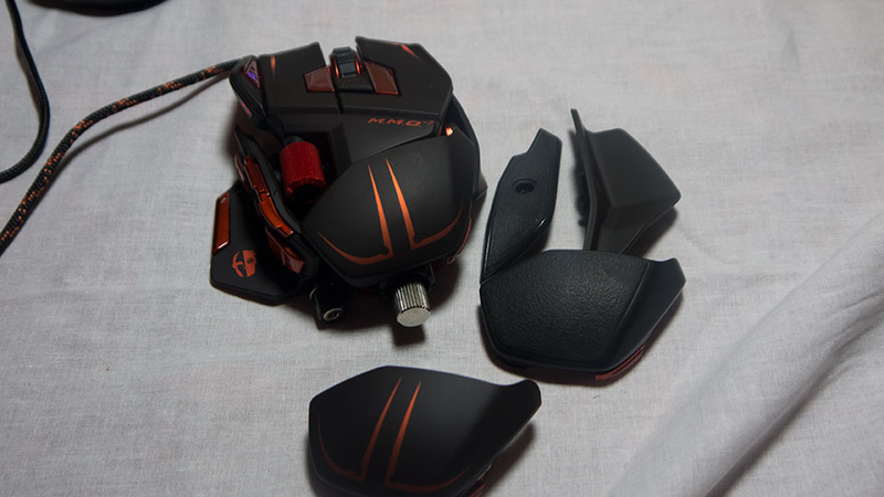Illustration for article titled Kotaku Hardware Battles: MMO Gaming Mice